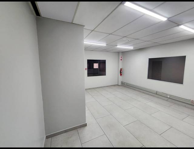 300M² MINI FACTORY TO LET IN BRIARDENE